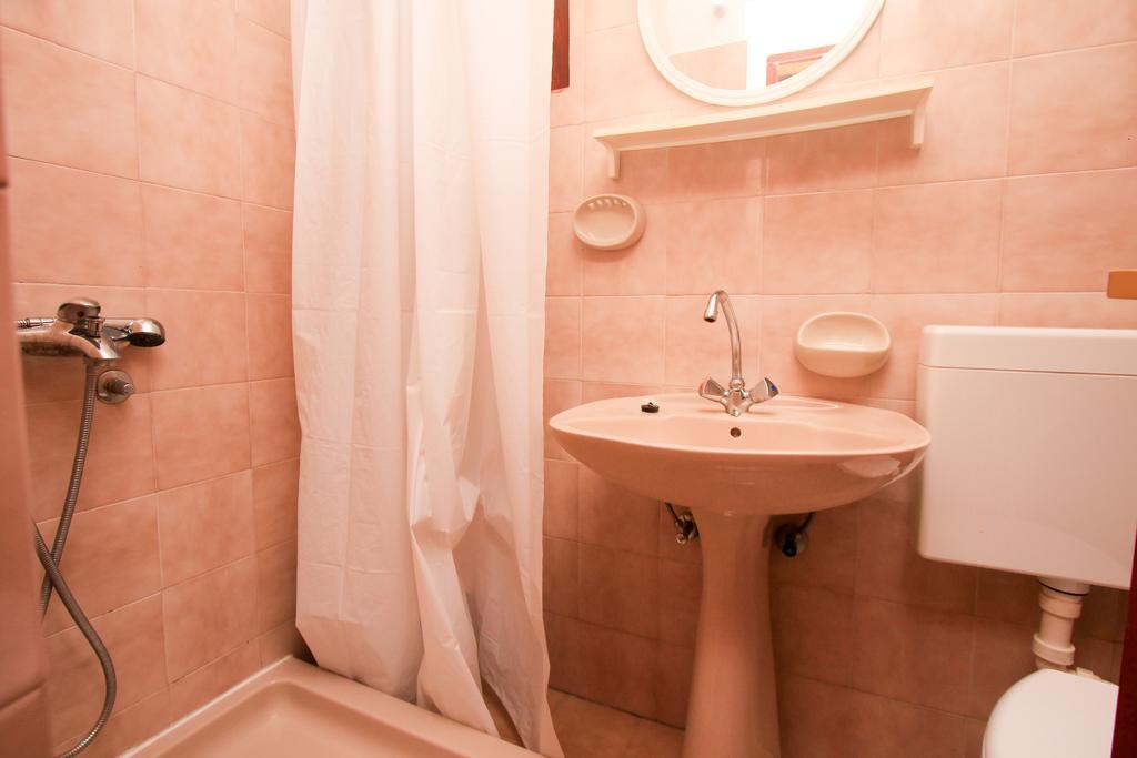 Apartments Lea بريسبا الغرفة الصورة