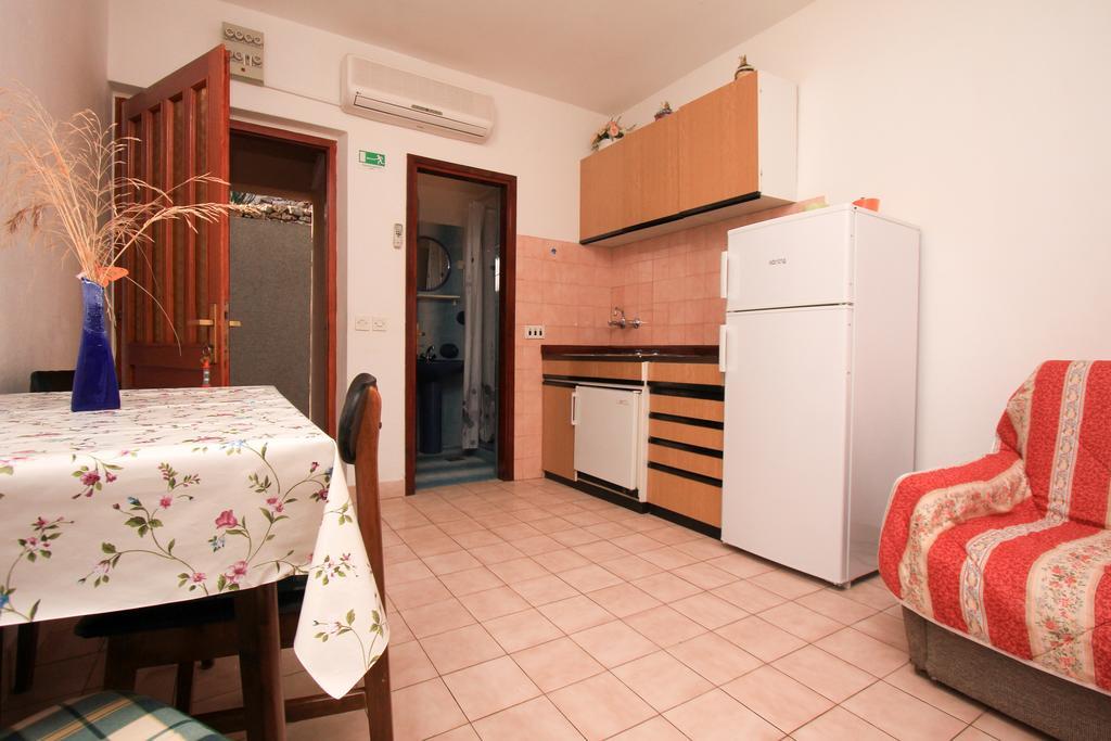 Apartments Lea بريسبا الغرفة الصورة